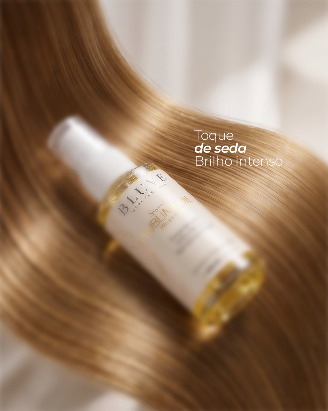 Sublime Oil BLUVE aplicado em cabelo com brilho intenso